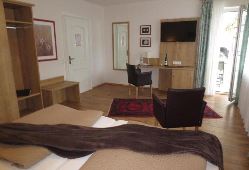 带1个卧室的带阳台的公寓, Wein & Gästehaus Rosenlay