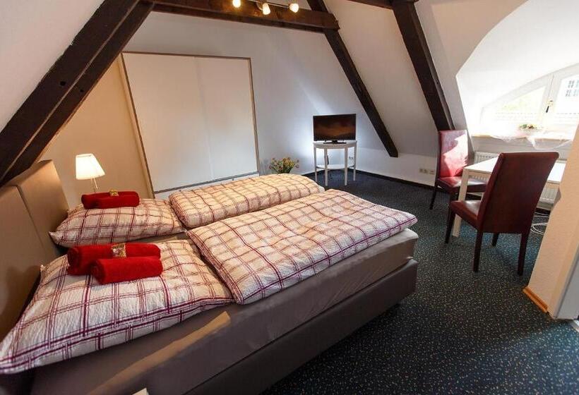 Семейный Номер, Pension Altes Burg