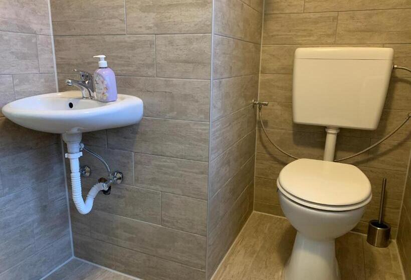 Трехместный Номер Базовый, Belle Vue Apartrooms