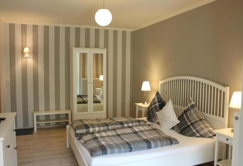 غرفة قياسية مزوَّدة بشُرفة, Auszeit Am Eifelsteig