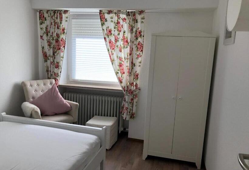 شقة غرفتين, Auszeit Am Eifelsteig