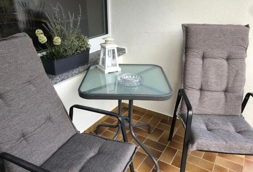 شقة غرفة واحدة, Auszeit Am Eifelsteig