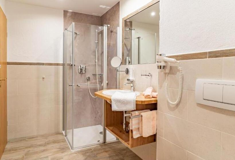 آپارتمان 1 خوابه با بالکن, Demelhof