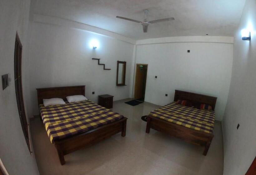 اتاق استاندارد, Punkalasa Tourist Lodge