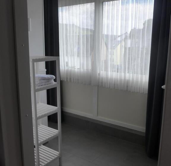 带2个卧室的公寓, Pension Schneider