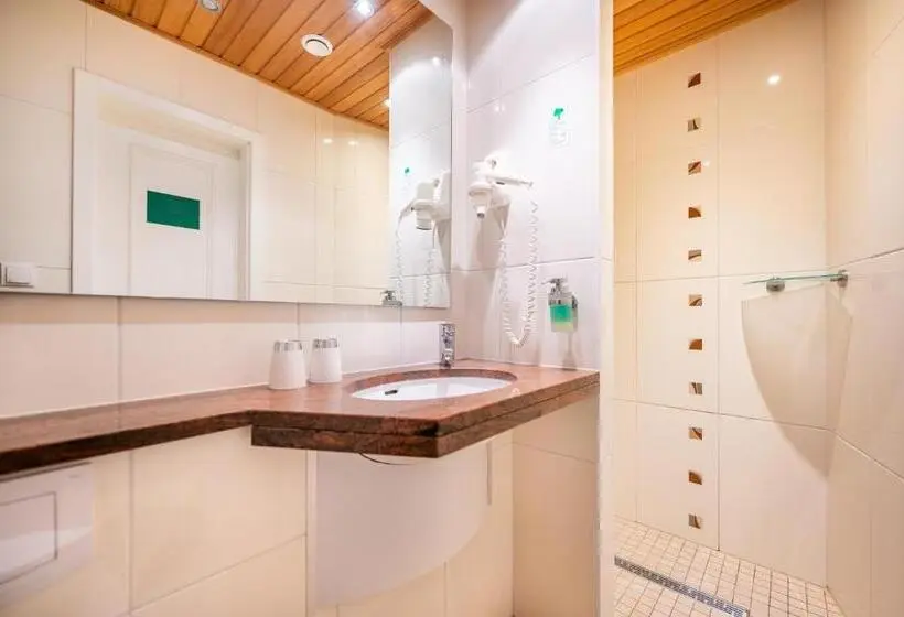 اتاق استاندارد با چشم‌انداز دریاچه, Pension Villa Seefrieden