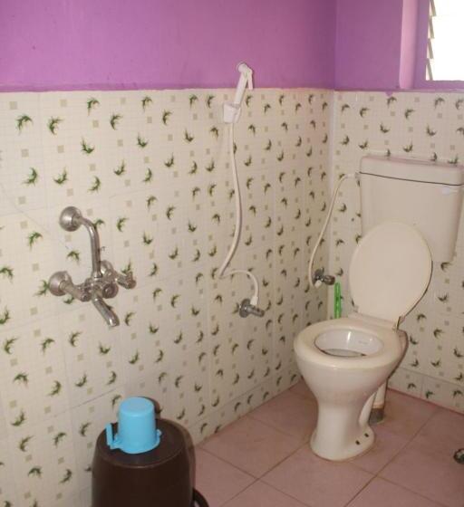 غرفة إقتصادية, Santosh Lodge