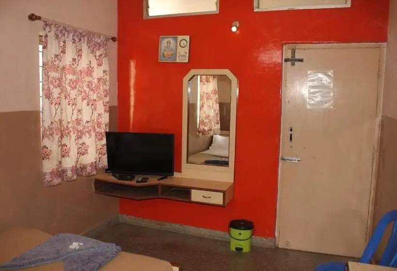 Chambre Economy, Santosh Lodge