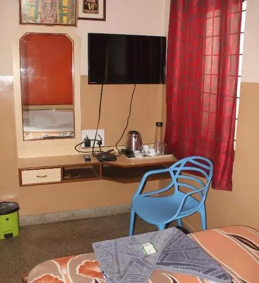 Chambre Deluxe, Santosh Lodge
