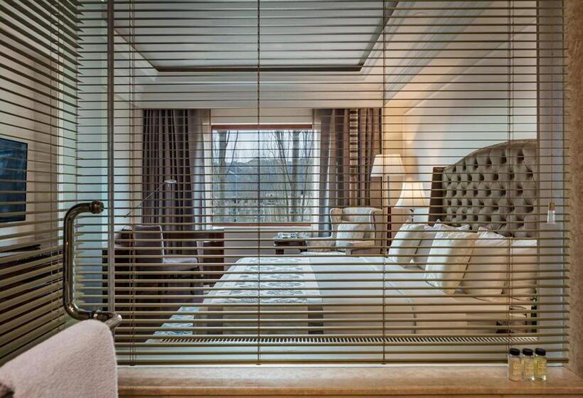 豪华房间, The Indus Valley