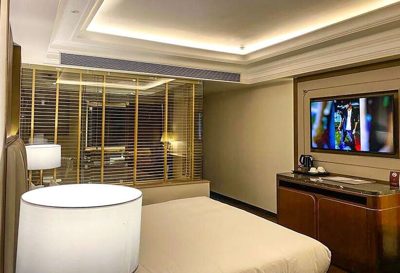 豪华房间, The Indus Valley