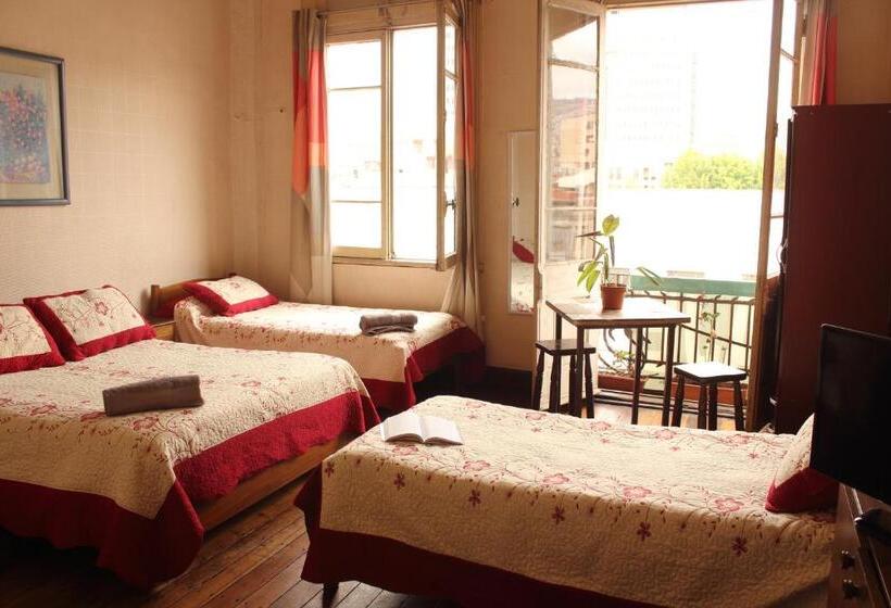 اتاق استاندارد چهار تخته, Hostal Fiorenttina