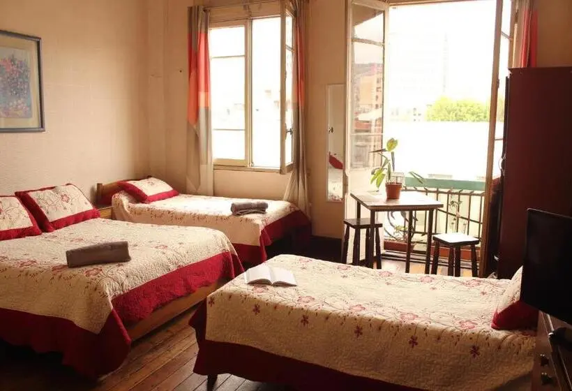 اتاق استاندارد چهار تخته, Hostal Fiorenttina