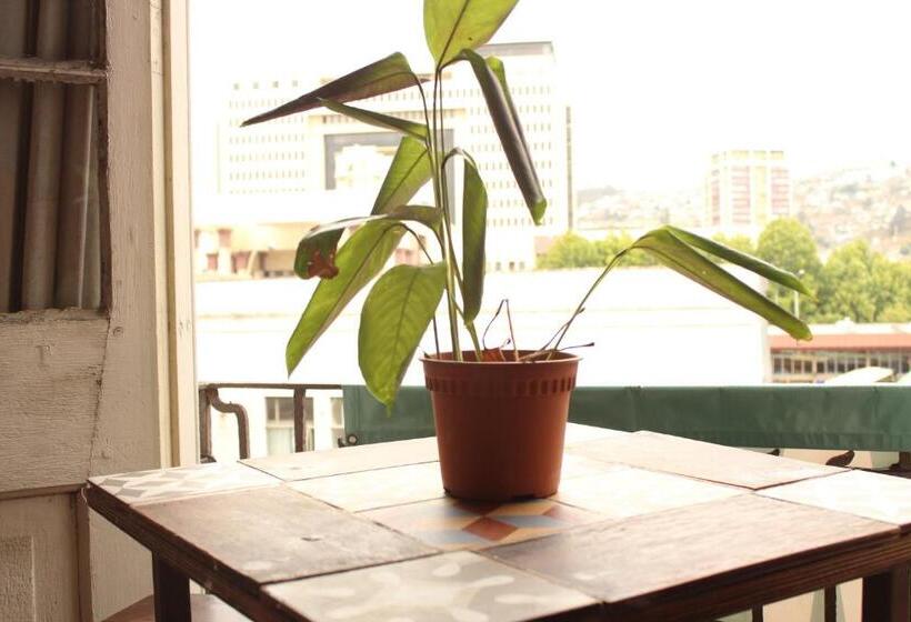 اتاق استاندارد چهار تخته, Hostal Fiorenttina