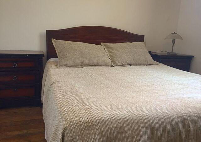 اتاق استاندارد با سرویس بهداشتی مشترک, Hostal Fiorenttina