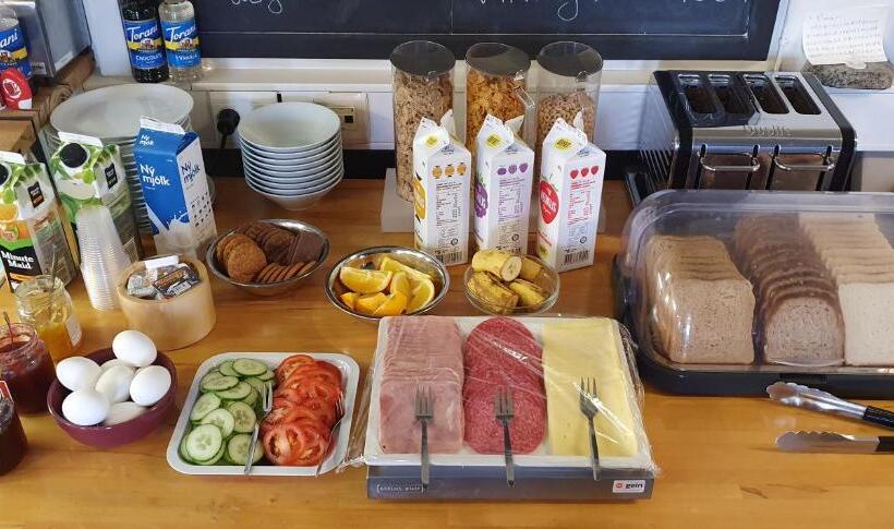 اتاق اکونومی, Vikingcafe