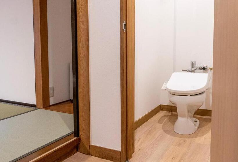 غرفة قياسية رباعية, Yumori Onsen Hostel