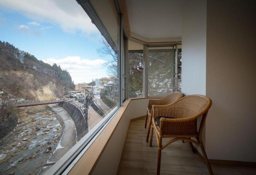 חדר משפחתי, Yumori Onsen Hostel