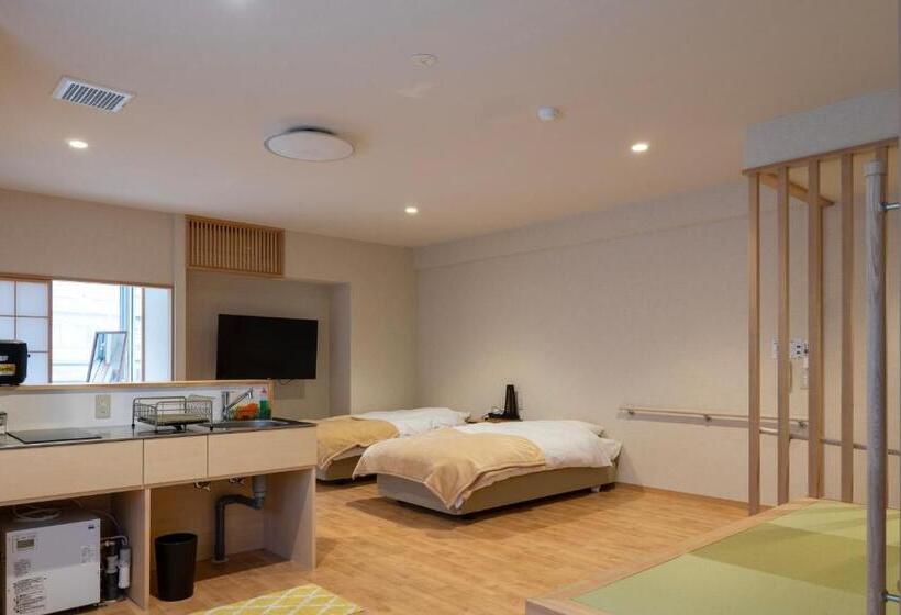 جناح مزود بجاكوزى, Yumori Onsen Hostel