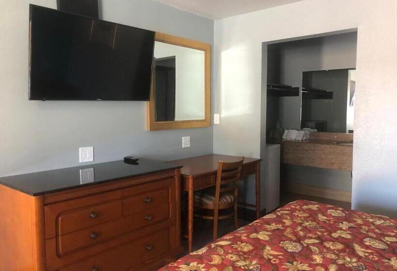 Стандартный Номер Кровать Кинг, Travelers Inn