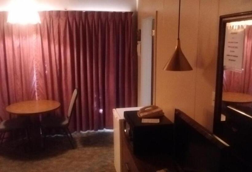 디럭스 룸, Cedar Inn