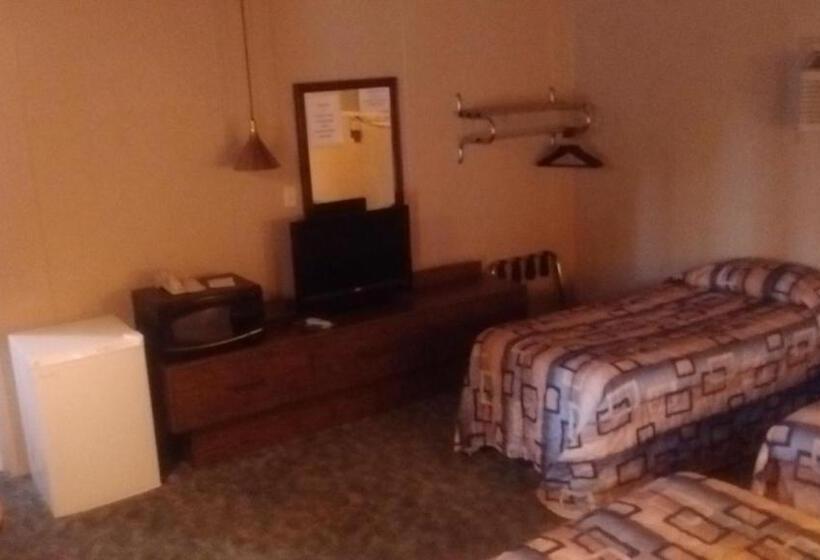 패밀리 룸, Cedar Inn