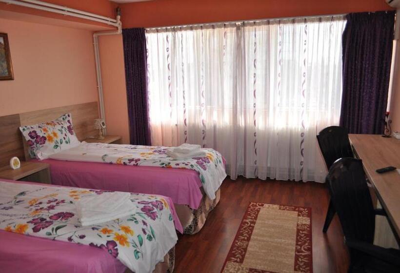 Номер Стандарт, Casa Paul