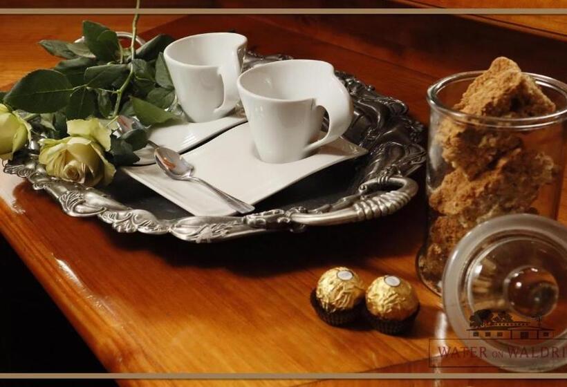 Люкс Deluxe Кровать Кинг, Water On Waldrift Guesthouse