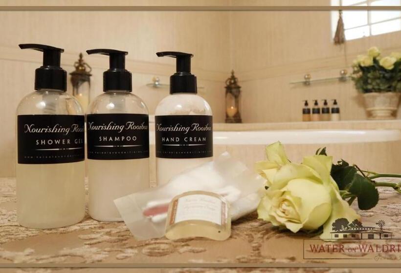 Люкс Deluxe Кровать Кинг, Water On Waldrift Guesthouse