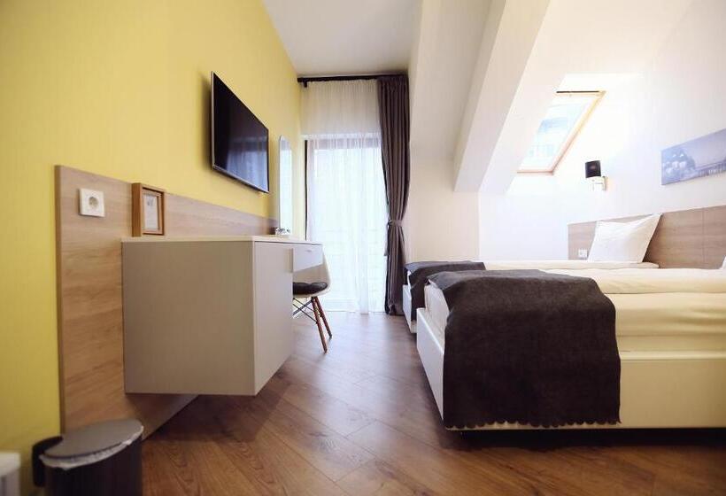 اتاق استاندارد با بالکن, Casa M