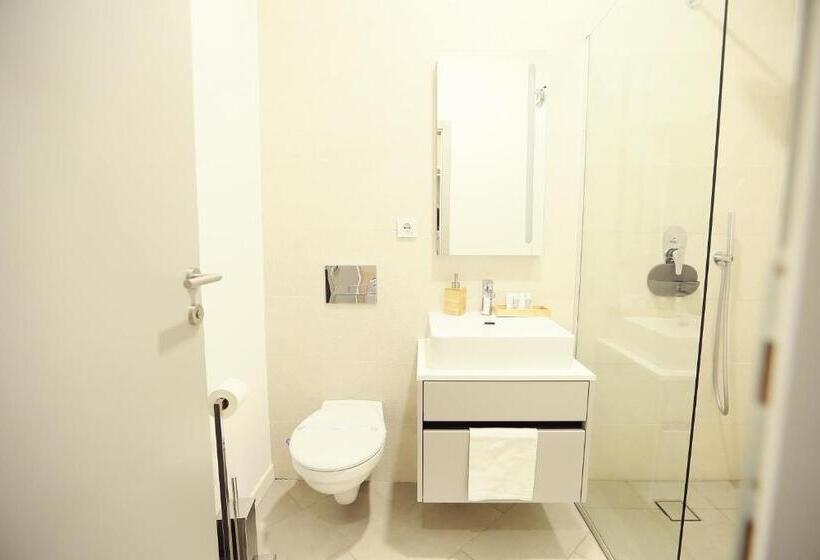 اتاق استاندارد, Casa M