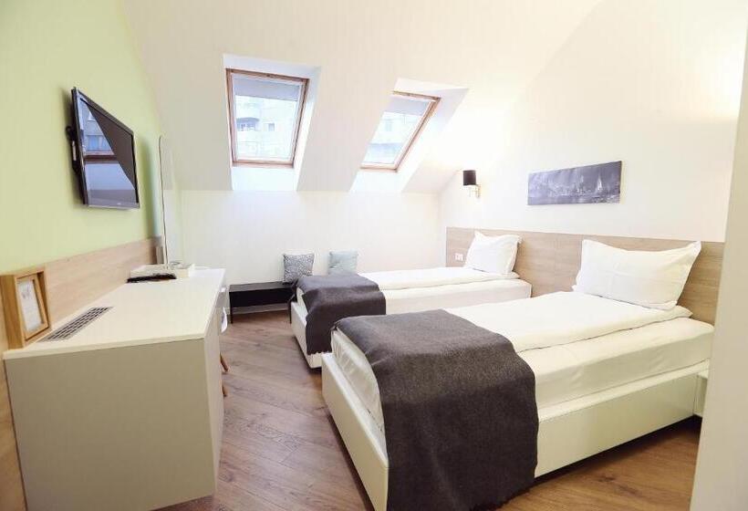 اتاق استاندارد, Casa M