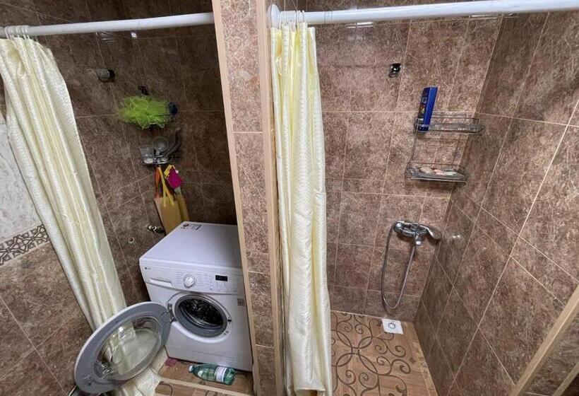 اتاق کلاسیک چهارنفره, Guest House Eles