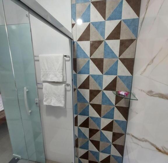스위트, Pousada Do Leô