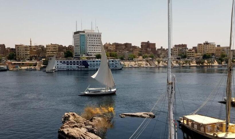 اتاق استاندارد سه نفره, El Amin Guest House