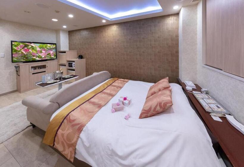 デラックスルーム, gem