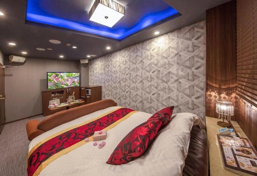 デラックスルーム, gem