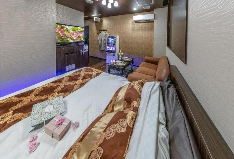 デラックスルーム, gem