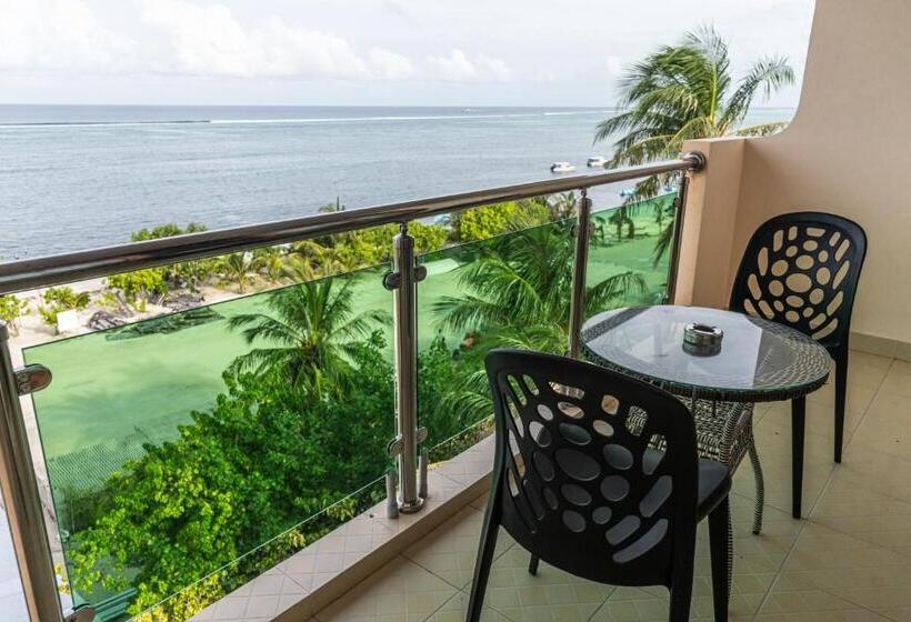 Tengerre Néző Deluxe Szoba, Sunrise Beach