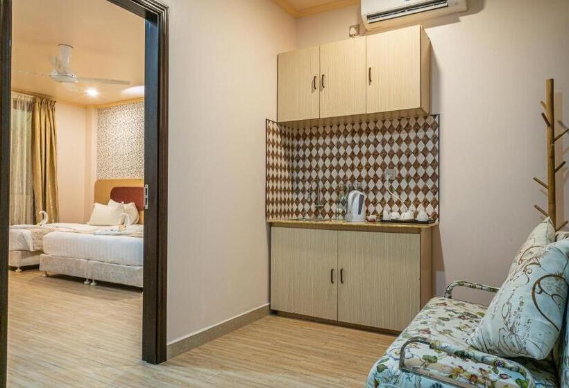 Tengerre Néző Superior 3 Ágyas Szoba, Sunrise Beach