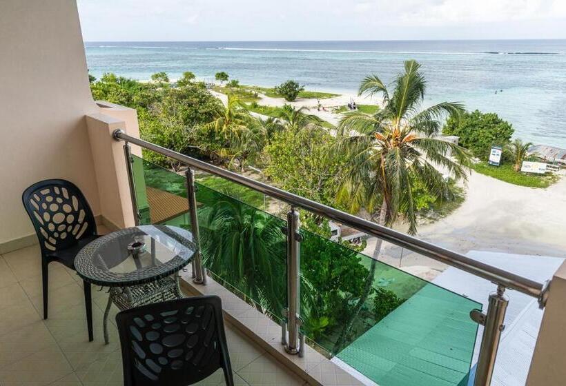 Tengerre Néző Superior 3 Ágyas Szoba, Sunrise Beach