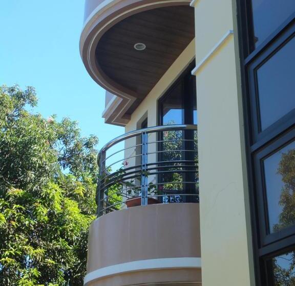 اتاق لوکس, Hilfrans Lodge