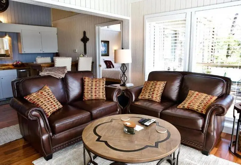 ２ベッドルームハウス, Beaver Lake Cottages