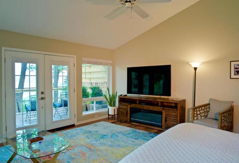 חדר דלוקס עם מיטת קינג, Beaver Lake Cottages