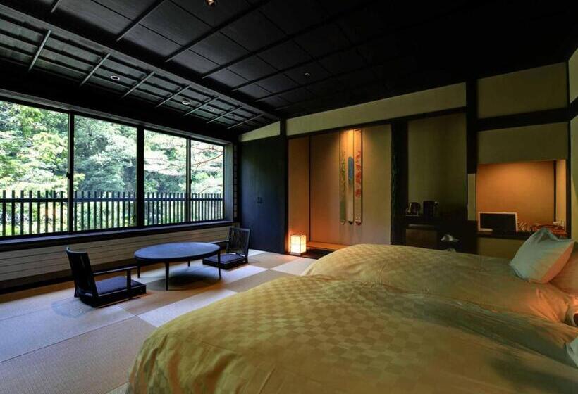 חדר סטנדרט, Kyousen