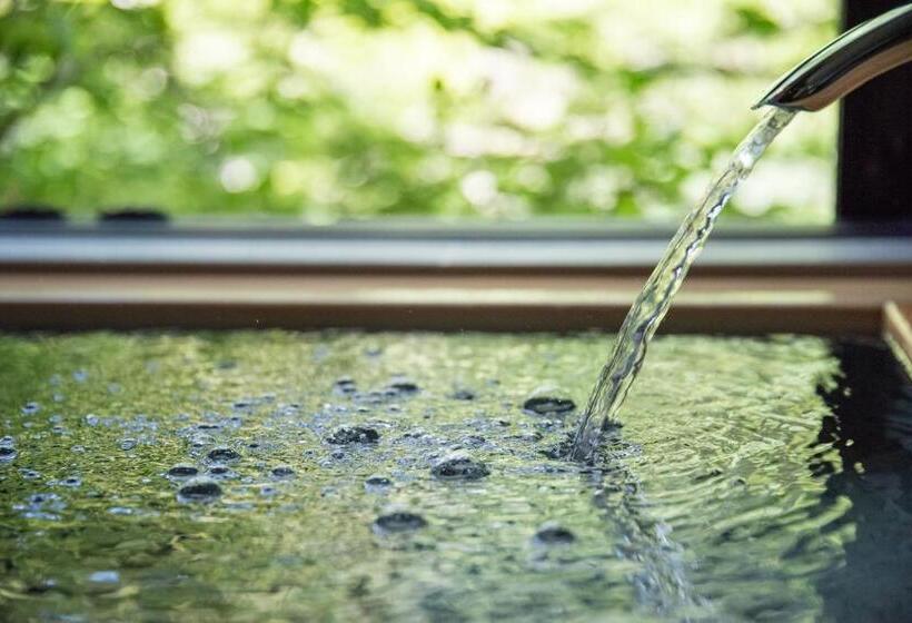 חדר סטנדרט, Kyousen