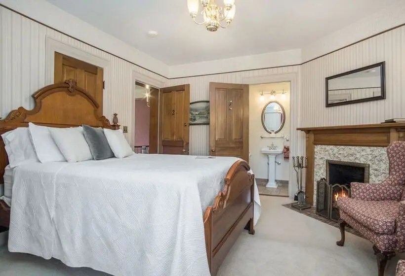 Standard-huone, The Lamplighter Bed & Breakfast Of Ludington