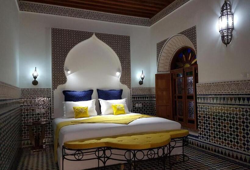 سوییت با چشم‌انداز استخر, Riad Soleil D Or