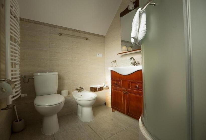 带观景的豪华间, Flora Luxury House