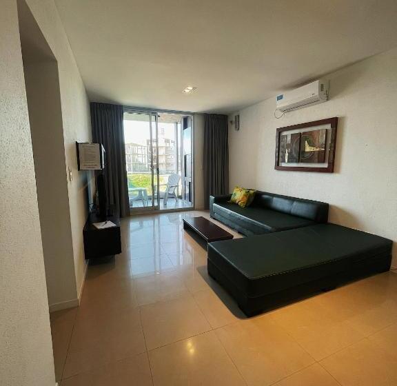 １ベッドルームアパートメント, Aguas De Oro